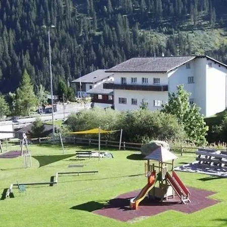 Fontauna Im Zentrum Von